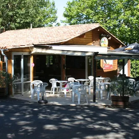 Campingplatz Mobil Pour 8 Avec Terrasse A - Api-1-52-1222 Payrac